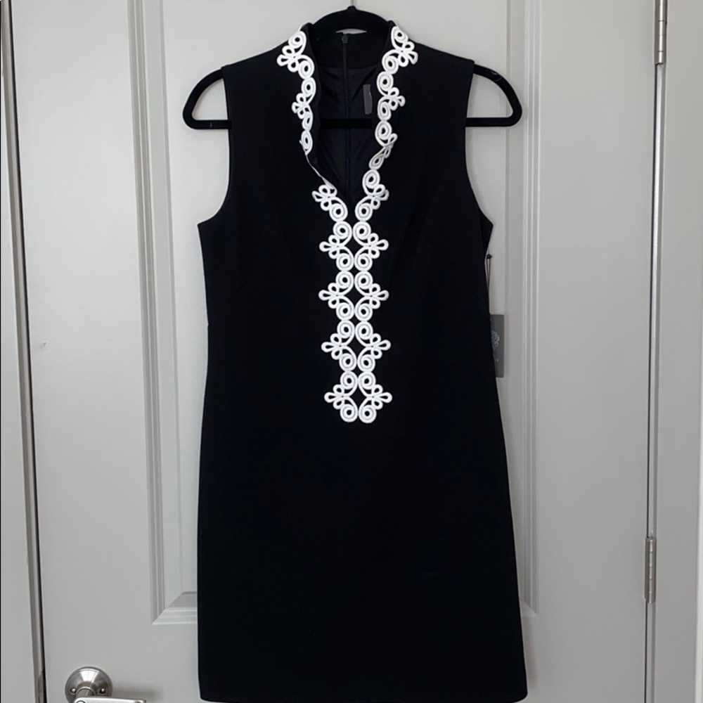 NWT Vince Camuto Black Sleeveless V-Neck Dress Sz6